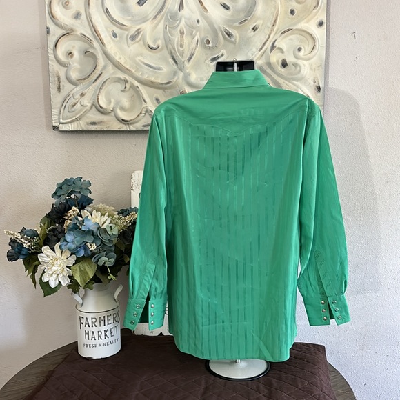 Mens white horse shirt - Picture 3 of 4